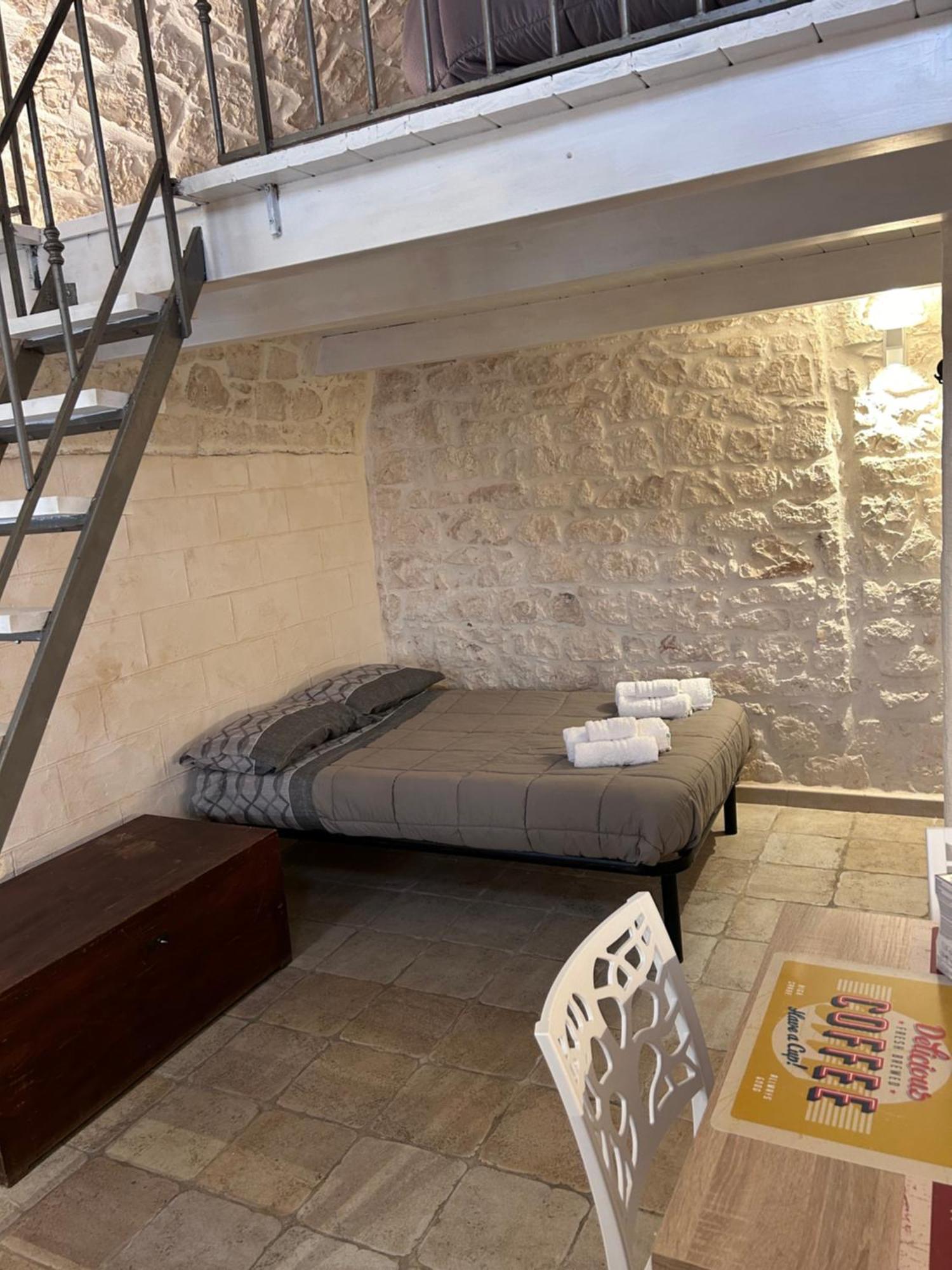 La 13 Guest House Ostuni Εξωτερικό φωτογραφία